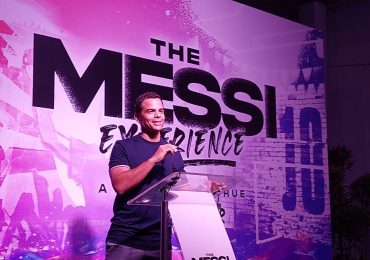 Saymon Díaz presenta The Messi Experience World Tour Santo Domingo