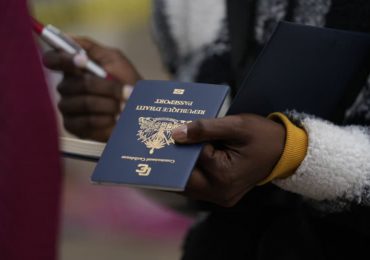 Consejo Presidencial de Haití asume control exclusivo de la emisión de pasaportes diplomáticos y oficiales