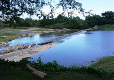 Se desborda río Bajabonico en Puerto Plata a causa de fuertes lluvias