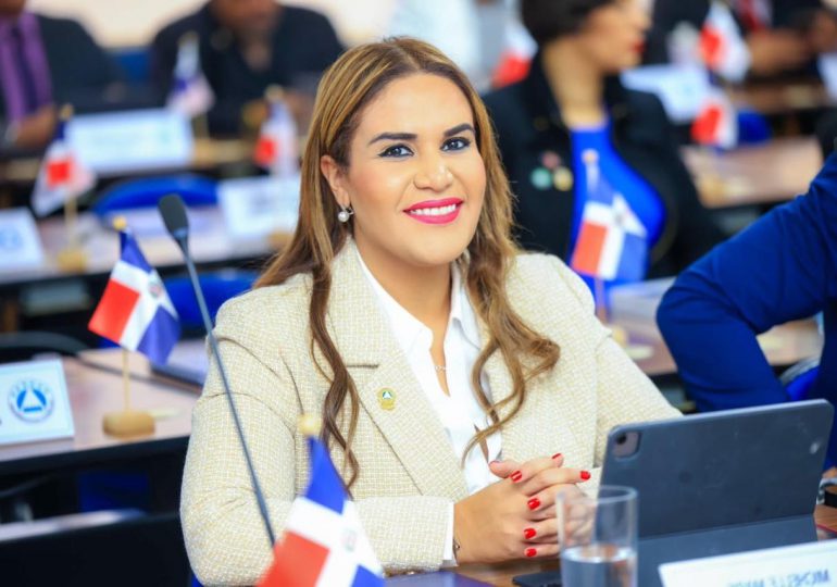 Eligen diputada Michelle Ortiz como presidenta de la Comisión de Comercio y Desarrollo del Parlacen