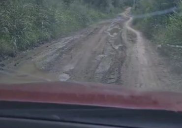 Denuncian mal estado de carretera La Media Luna-El Llano, provincia Elías Piña