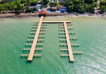 Autoridad Portuaria Dominicana aclara condiciones del muelle de Miches tras fuertes oleajes