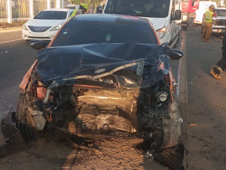 Sistema 911 coordina asistencia en accidente múltiple en Bonao