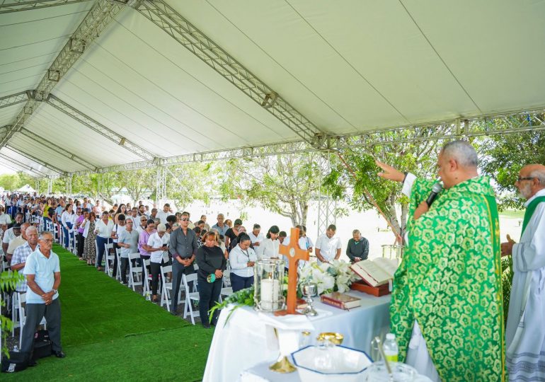 Parque del Prado realiza eucaristía en homenaje a los fieles difuntos