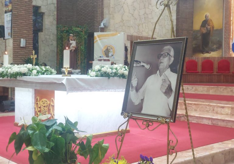 PLD tratabajará sin descanso para seguir honrando la memoria de Juan Bosch, afirma Alejandrina Germán