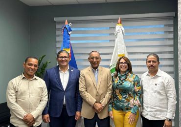 OPRET y empresarios de Santo Domingo Norte y acuerdan mejorar infraestructuras en San Felipe