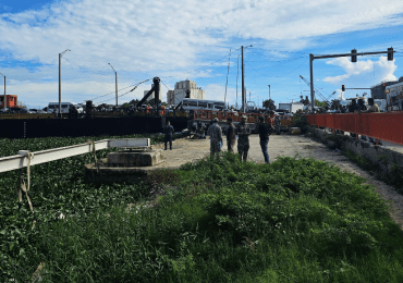 Rescatan cuerpo en el río Ozama, cerca del puente flotante