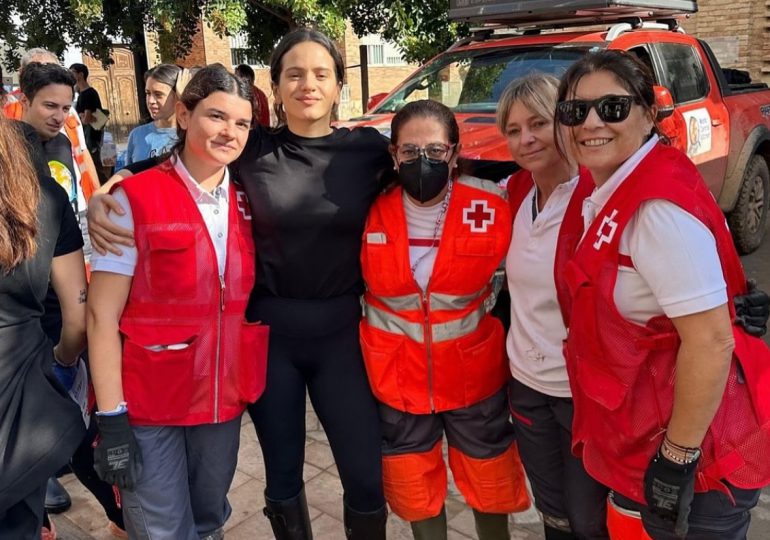 Rosalía se solidariza con Valencia y ayuda a los afectados por la DANA