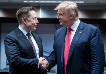 Donald Trump celebra el Día de Acción de Gracias con Elon Musk al ritmo de “Y.M.C.A.”