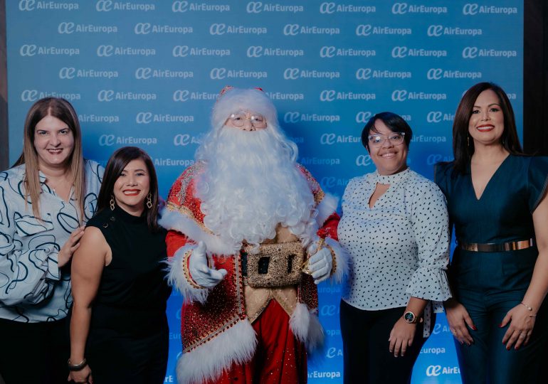 Air Europa inicia la navidad junto agentes de viajes de República Dominicana