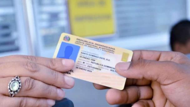 Polémica por la solicitud de la cédula de identidad para viajar: ¿Es Realmente Necesaria?"