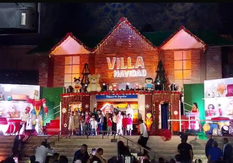 Presidente Abinader inaugura Villa Navidad en el Centro Olimpico Juan Pablo Duarte