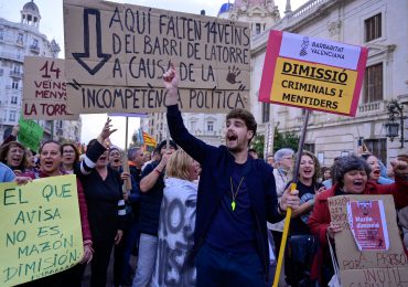 "Tu negligencia es nuestra desgracia": Nueva manifestación en Valencia por la DANA