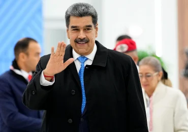 Nicolás Maduro ofrece ayuda a España ante las inundaciones que dejan más de 200 muertos