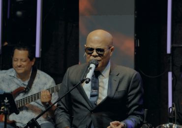 Rubby Pérez Estrena Nuevo Álbum en Vivo bajo la Dirección de Manuel Tejada