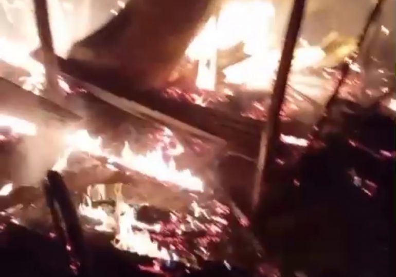 Se incendia vivienda en localidad de Dajabón ocupada por haitianos