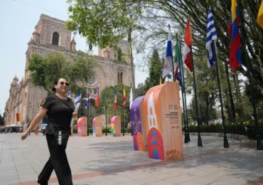 Arranca la Cumbre Iberoamericana de Ecuador empañada por la ausencia de sus líderes