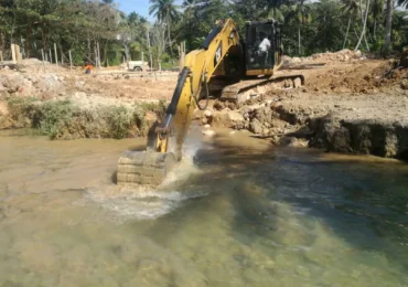 Junta de vecinos de Las Terrenas denuncia relleno de humedales en Playa Las Ballenas