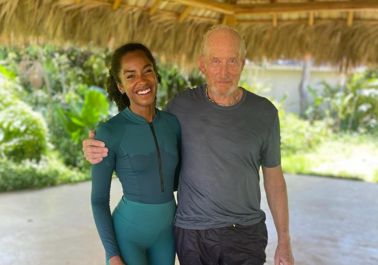 Actriz dominicana Yaritza Reyes participa en película "Amanece en Samaná" junto a Charles Dance