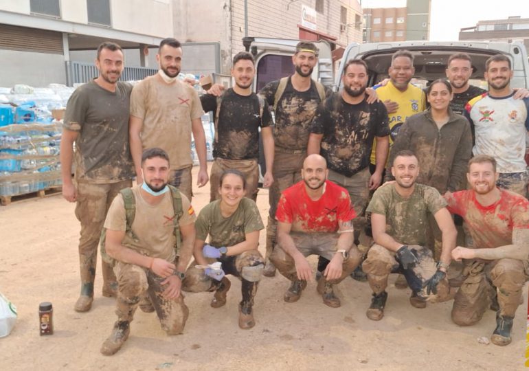 David Medina, un dominicano solidario España, ayuda a las víctimas de las inundaciones en Valencia