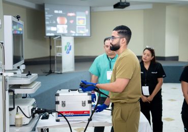 Centro de estudios digestivos HOMS ofrece curso de endoscopía terapéutica  Santiago