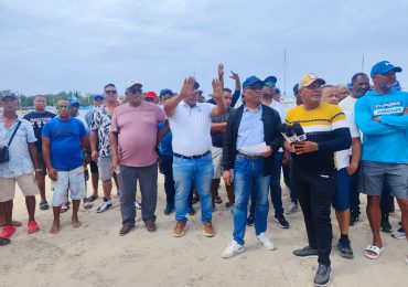 Asociación de Transporte Marítimo de Bayahibe denuncia maltratos y persecución por parte de la Armada Dominicana