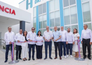 Abinader inaugura obras en María Trinidad Sánchez: hospital, Laguna Gri-Gri, polideportivo y oficina BanReservas