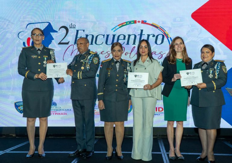 A partir de enero, unas 900 mujeres serán formadas para pertenecer a la Policía