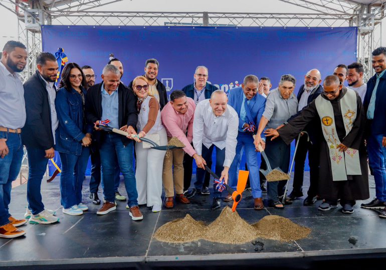 Inician remodelación de cancha “Techado” en Hato Mayor con recursos del Presupuesto Participativo 2024 en Santiago