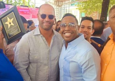 Sexsappeal comparte con Albert Pujols y Kelvin Cruz en ceremonia del Paseo de las Estrellas