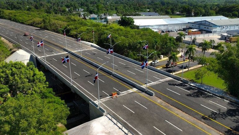 Destacan recaudaciones de los peajes han permitido la construcción y mantenimiento de vías