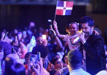 Manny Cruz llena Baní de merengue