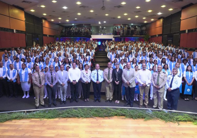 Más de 4 mil estudiantes de la región Norte son graduados por el Ministerio de Defensa a través de las Escuelas Vocacionales