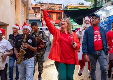 La Ruta de la Esperanza comienza alegrar la navidad a familias de todo el país