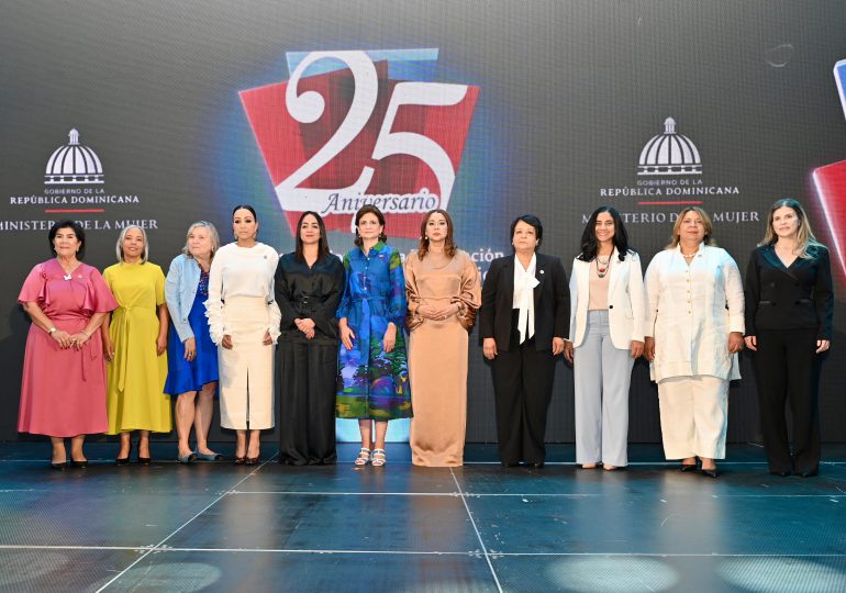 Ministerio de la Mujer conmemora el 25 aniversario del Día Internacional de la Eliminación de la Violencia contra las Mujeres