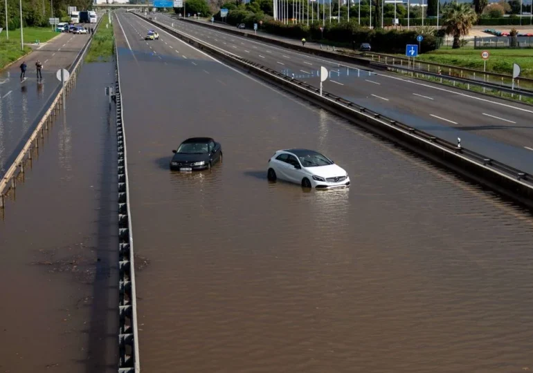 VIDEO | Colapsan las principales arterias de Málaga por nueva DANA