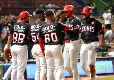 Leones vencen a las Estrellas y obtienen tercera victoria en línea