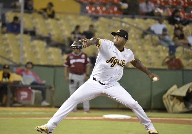 Águilas vencen a los Gigantes gracias a una buena labor de Romero