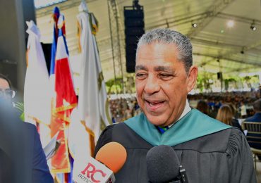 "Yo voy a trabajar diariamente para que las pandillas haitianas no puedan penetrar a territorio dominicano", asegura Adriano Espaillat