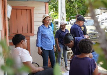 Gobierno inicia entrega de ajuares a los afectados por inundaciones en Dajabón