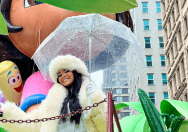 Video: Natti Natasha deslumbra en desfile de Thanksgiving de Macy's