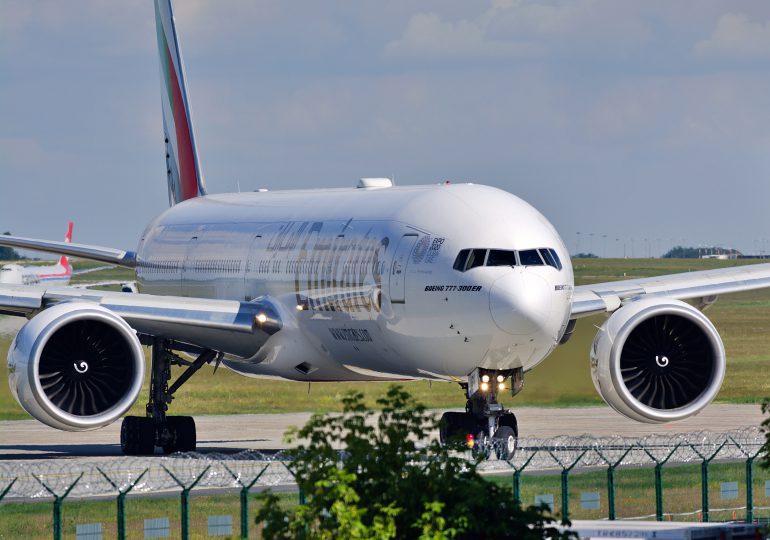 Video: Avión no logra aterrizaje debido a fuertes vientos en Londres