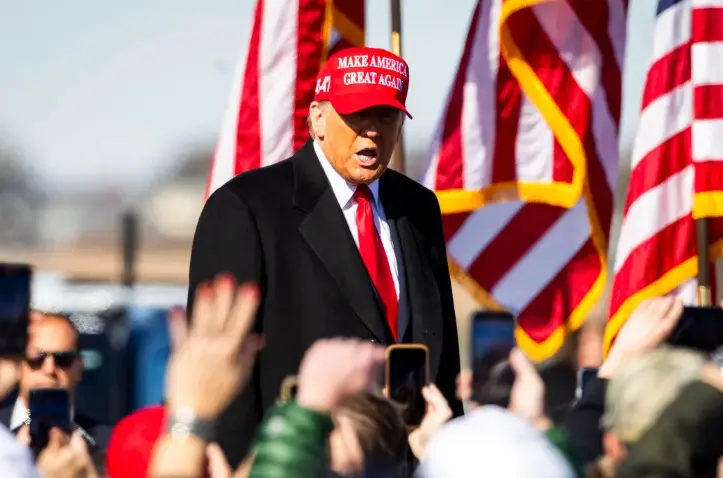 Trump gana en Indiana, Kentucky y Virginia Occidental mientras Harris se anota Vermont