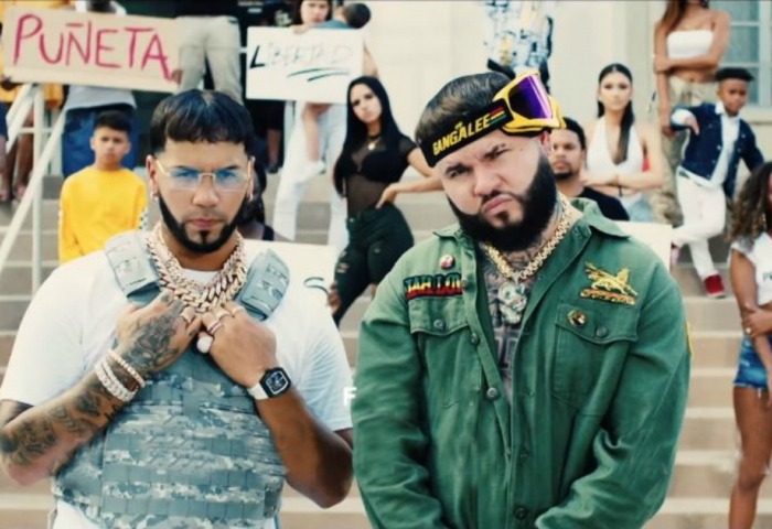 Farruko a Anuel AA: "No compres más cadenas, mejor compra un corazón"