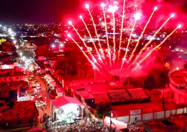 Cristo Rey se llena de alegría en el maratónico concierto navideño gratuito de “Reconocidos”