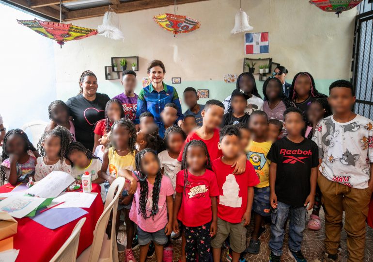 Raquel Peña cierra el año compartiendo alegría y esperanza con los niños del Hogar Familia Bethesda