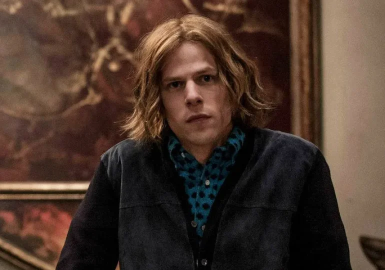 Jesse Eisenberg habla sobre su papel de Lex Luthor en Batman “Realmente dañó mi carrera”