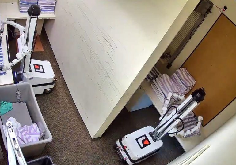 VIDEO: Nuevos robots domésticos doblan toallas 24/7