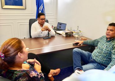 Tobías Crespo inicia contactos con gremios profesionales, comerciales, empresariales y otros sectores organizados