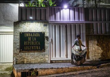 RD y otros países condenan detención de empleado de la embajada argentina en Venezuela